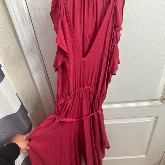 Wide Leg V Back Jumpsuit - Picture 4 of 6